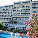 Szálloda Lara Antalya