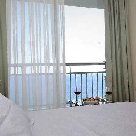 Otel Lara