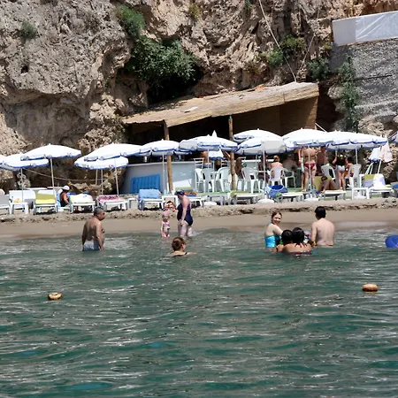 Lara Ξενοδοχείο